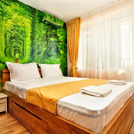 Apartment Aurora Oasis - Ac & Lift In Vibrant Downtown By Flat Mаnager